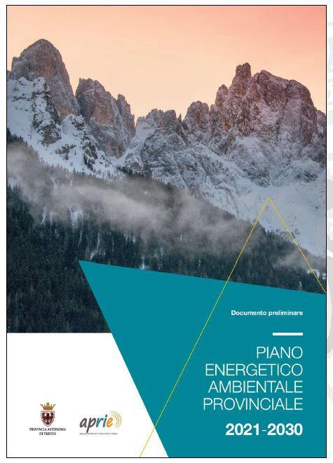 Arrivare al 2030 avendo ridotto le emissioni climalteranti del 55% rispetto ai livelli del 1990, come previsto dalle ultime indicazioni europee: è questo l’obiettivo del Piano Energetico Ambientale Provinciale 2021-2030, approvato in via preliminare dalla Giunta provinciale. Un traguardo ambizioso, quello contenuto nel documento, frutto di oltre due anni di approfondito impegno da parte dell’Agenzia Provinciale per le risorse idriche e l’energia assieme ad un gruppo di lavoro del quale hanno fatto parte l’Università degli Studi di Trento, la Fondazione Bruno Kessler e la Fondazione Edmund Mach. 