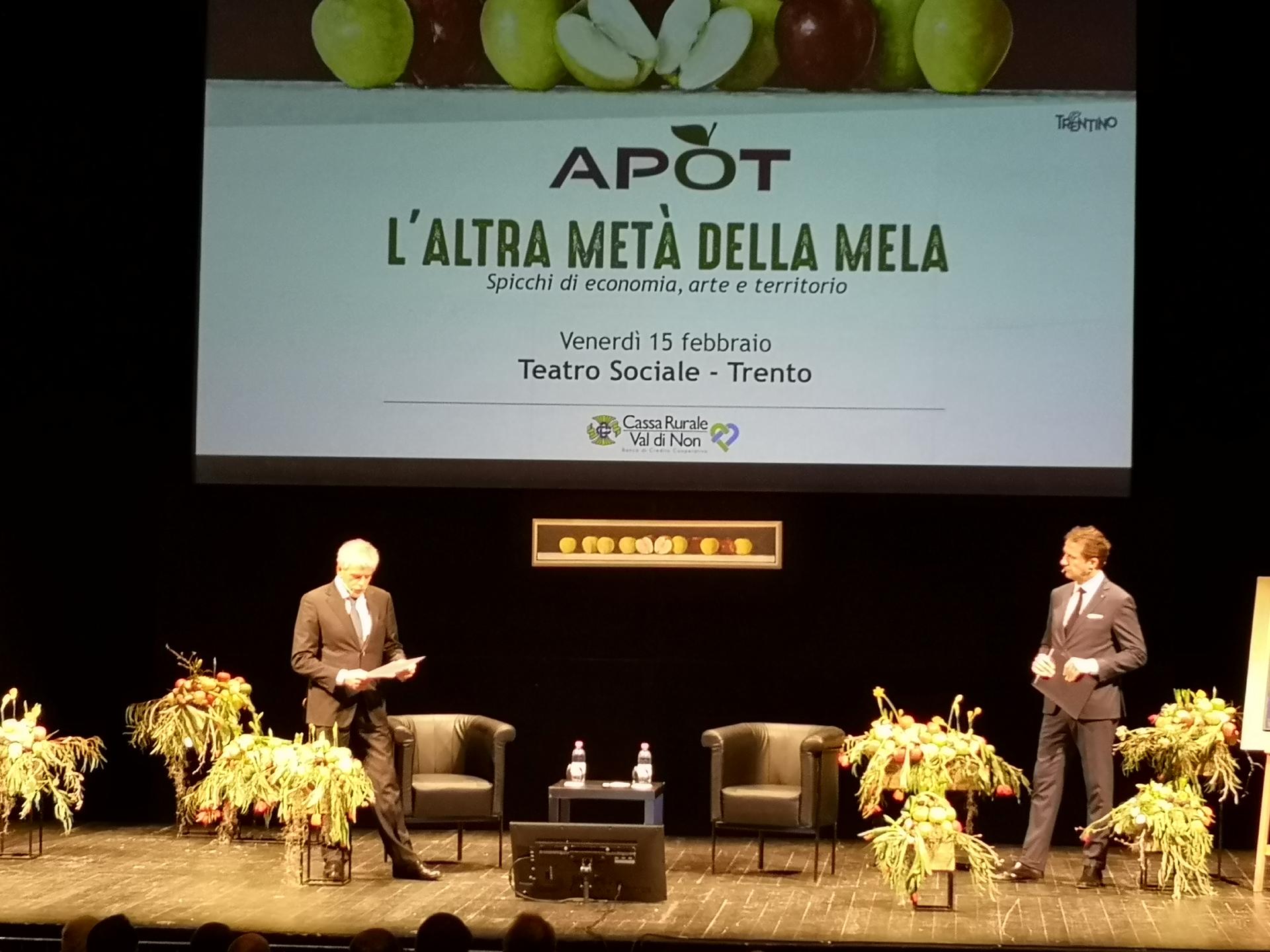 In occasione del convegno annuale di Apot, a cui ha partecipato anche lo storico dell’arte e personaggio televisivo Philippe Daverio, sono stati presentati i dati attuali del comparto melicolo trentino