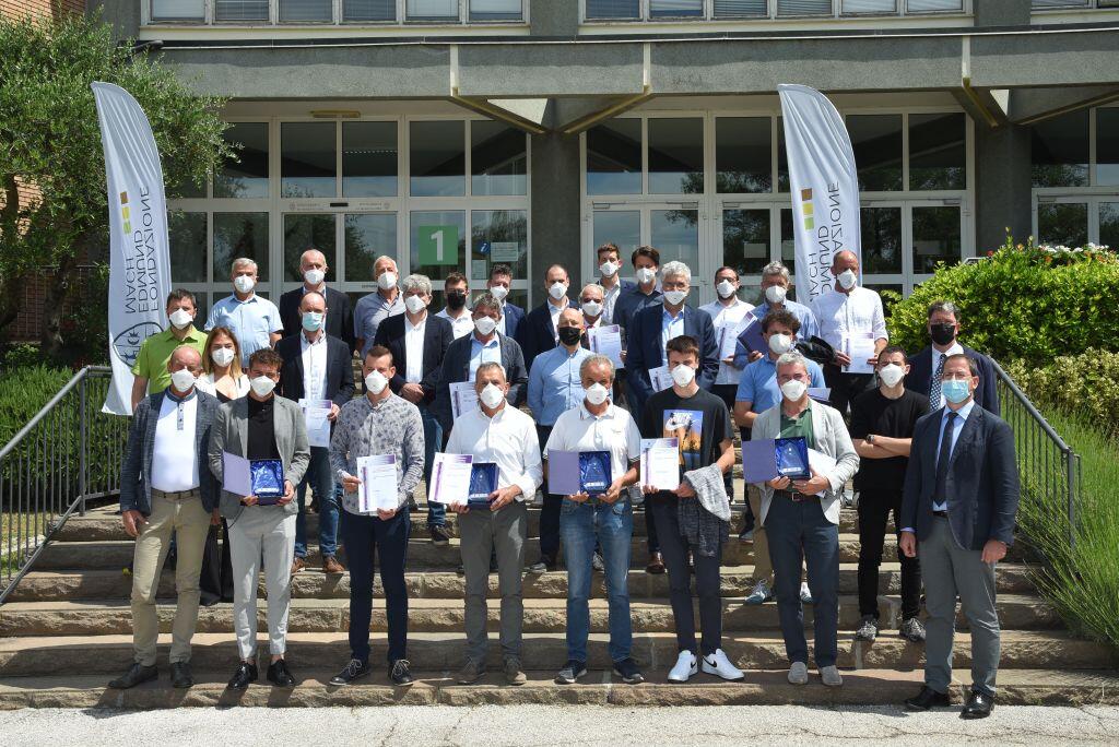 Presso l'aula magna della Fondazione Edmund Mach, si è svolta la cerimonia di premiazione del 4° concorso sui vini del territorio.  Il concorso, autorizzato dal Ministero delle politiche agricole alimentari e forestali come concorso ufficiale,  si è tenuto il 13 e 14 maggio  con la valutazione da parte di una commissione di 30 esperti di 138 etichette provenienti da oltre 70 cantine trentine e altoatesine.