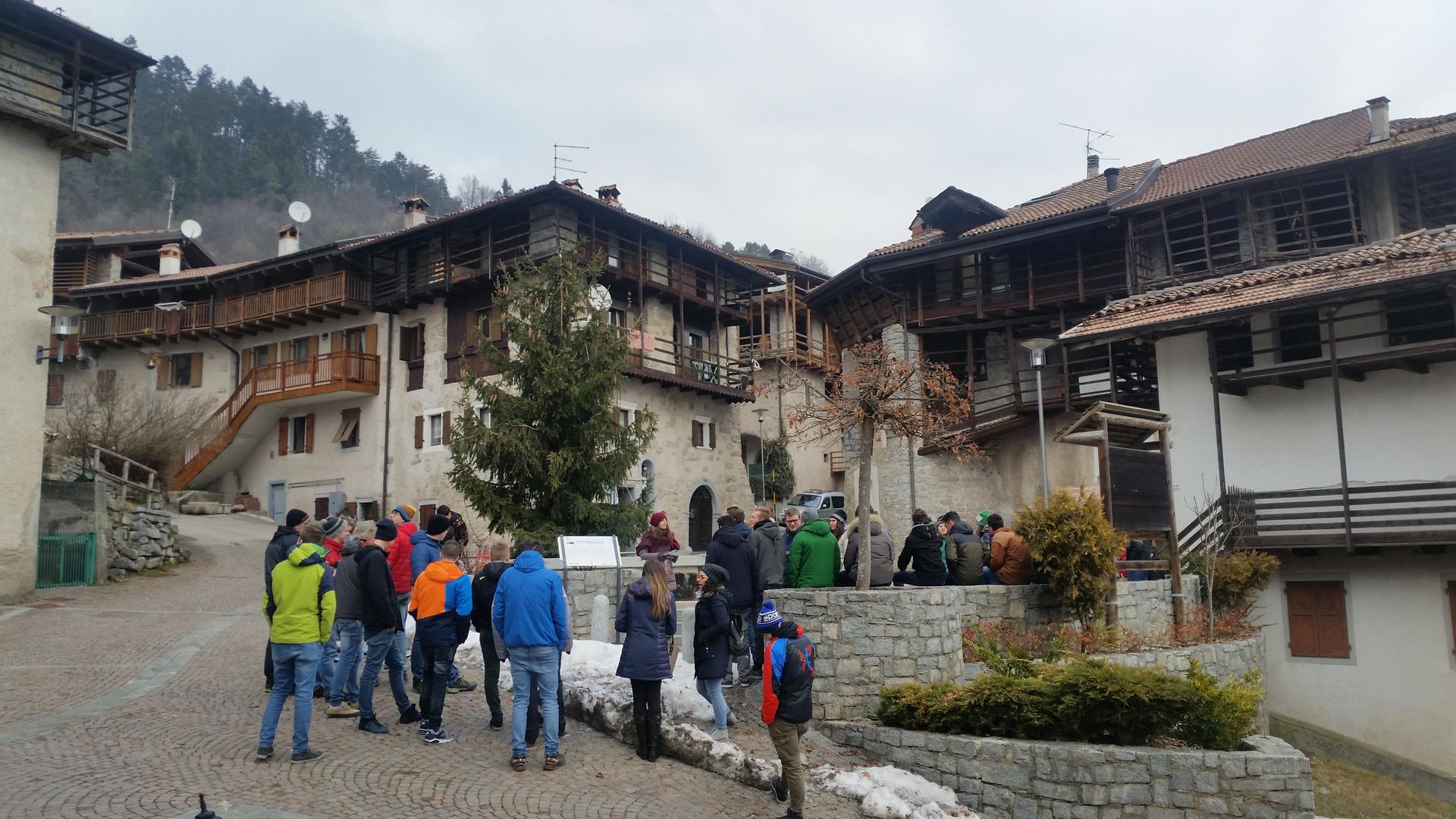 50 ragazzi di San Michele in gita nel Bleggio con la Cooperazione Trentina.