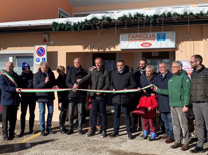 Il taglio del nastro