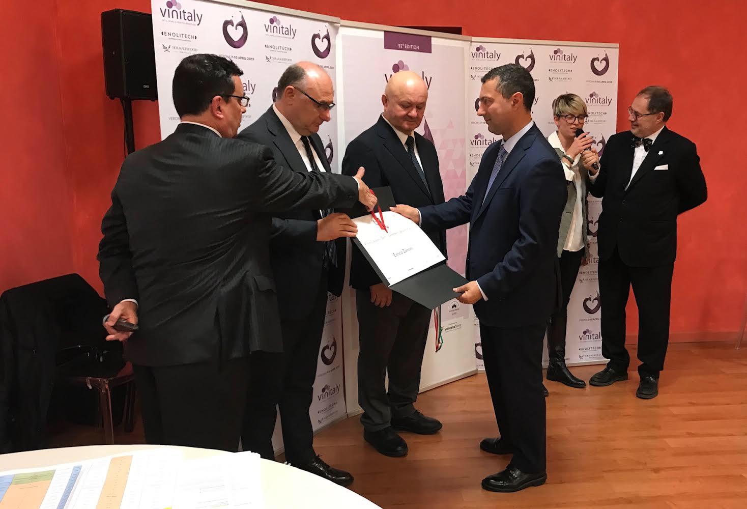 Il presidente dell’Istituto Trento Doc e direttore Cavit insignito del Premio Angelo Betti al Vinitaly.