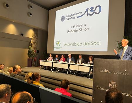 L'intervento del presidente della Cooperazione Trentina Roberto Simoni