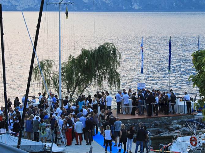 Inaugurata la nuova sede della cooperativa Circolo Vela Torbole Alla festa di inaugurazione, la Provincia ha premiato la campionessa di vela trentina Federica Catarozzi.