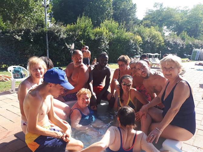 La Rete: aperte le iscrizioni al corso volontari 2018 Da ottobre a dicembre 10 incontri e 30 ore per avvicinarsi al mondo della disabilità. Ogni volta che si fa qualcosa per gli altri, ci si sente meglio. Questa è la forza e la potenza del volontariato.