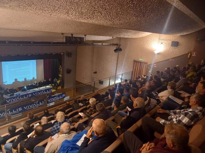 Panoramica dell'assemblea dei soci di Vivallis