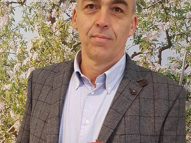 Op La Trentina. L'alleanza funziona e garantisce sviluppo “La strada intrapresa è chiara e ben definita e sta già dando i primi buoni frutti – afferma il presidente Rodolfo Brochetti – dando merito alla condivisione delle linee guida di un progetto di indirizzo varietale e della sempre maggiore sinergia in tutti i processi di post raccolta”.