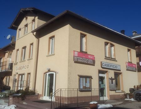 Sede Caseificio degli Altipiani e del Vezzena in località Cappella di Lavarone