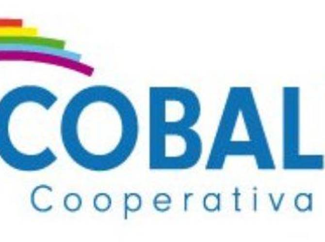 Cooperativa Arcobaleno: Chiara Dossi presidente. Paolo Tonelli vicepresidente Nuovo consiglio di amministrazione della Cooperativa Arcobaleno di Riva del Garda. E’ stato eletto dall’assemblea dei soci. Undici componenti (otto donne e tre uomini): Mara Angeli, Lorenza Bommassar, Chiara Dossi, Claudia Ferrari, Elena Giovanazzi, Fausto Manzana, Sara Masiero, Martina Tonelli, Paolo Tonelli, Romano Turrini, Sara Zamboni. Il Consiglio ha nominato Chiara Dossi presidente e Paolo Tonelli vicepresidente.