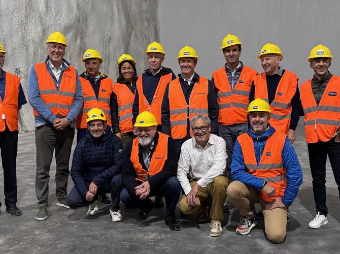 Gli europarlamentari Bonaccini e Goro assieme ai responsabili della Cooperazione Trentina