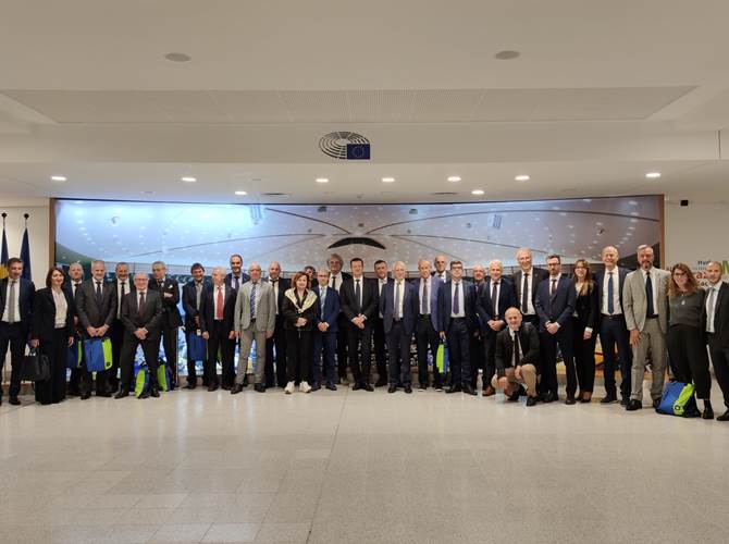 La delegazione presente a Bruxelles