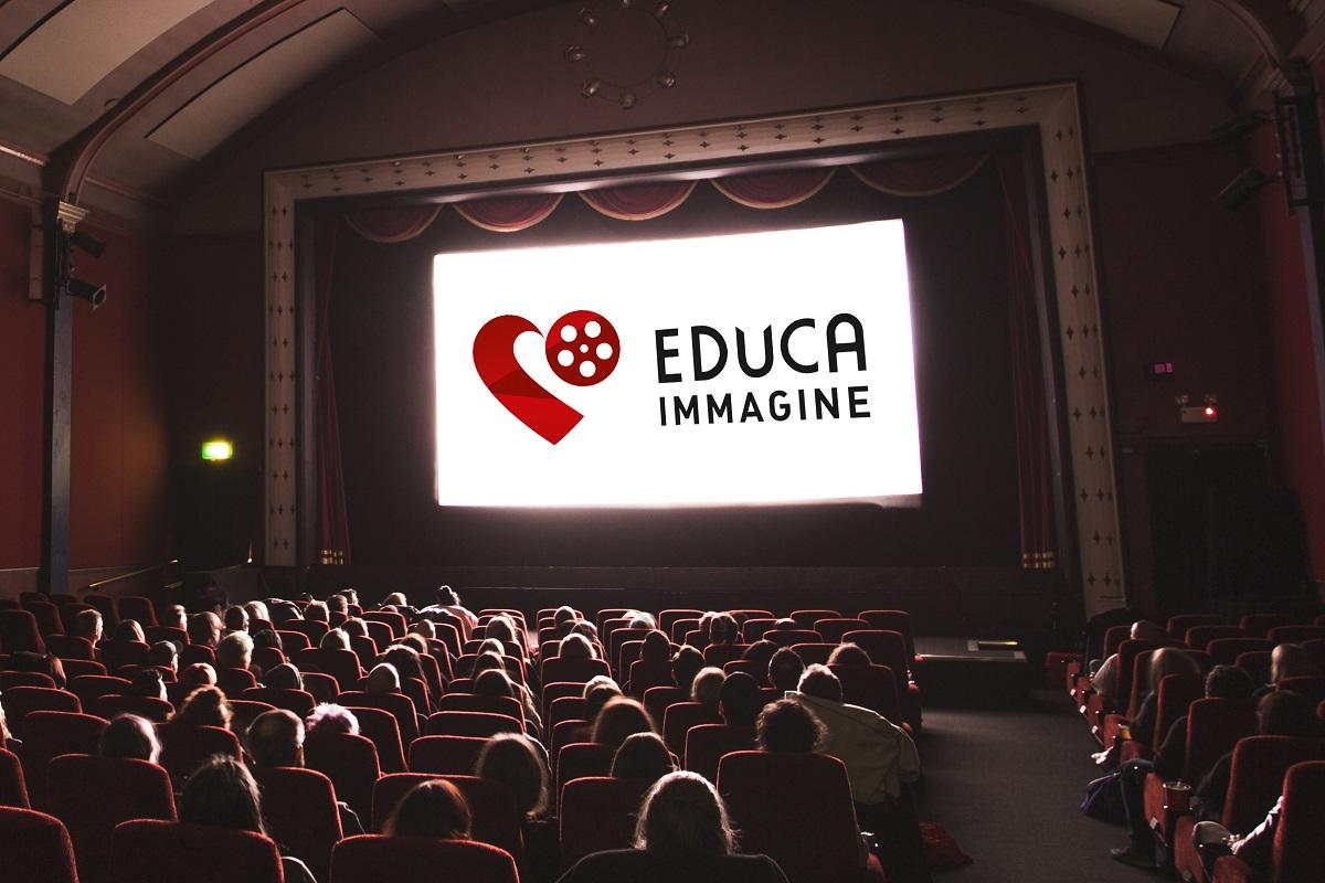 Inizia giovedì 11 aprile a partire dalle ore 9.00 la nuova rassegna dell’audiovisivo che proseguirà per l’intera durata del festival intrecciandosi con il programma generale di Educa. La manifestazione, promossa da Consolida in collaborazione con i partner di Educa e con la direzione artistica di Trentino Film Commission e il sostegno di MIUR e MiBAC, nasce dall’esigenza di trovare strumenti di lettura e di comprensione critica del linguaggio visuale e si pone come obiettivo la creazione di strumenti didattici per il mondo della scuola e dell’educazione.  