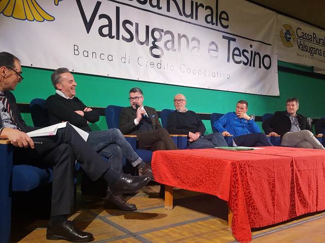 Il palazzetto dello sport di Borgo Valsugana è stata la cornice di un appuntamento molto partecipato. 