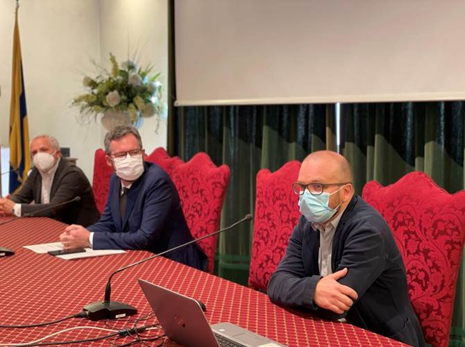 Nuovo cda Asis, il presidente è Martino Orler Manager di  Redo Upcycling e già presidente del comitato regionale Uisp. Lo affiancano Paola Zotta, imprenditrice, e Roberto Sani, esperto di marketing. Apertura prolungata fino al 19 settembre per il Lido estivo Manazzon.