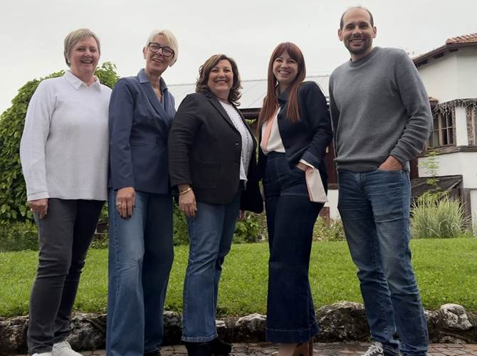 Da sinistra Sandra Cappello, Silvia De Vogli, Silvana Buono, Francesca Gennai, Mattia Garibaldi